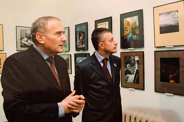 Dmitrij Terzi a Sergej Stanišev (bývalý předseda vlády Bulharska) ve Všeukrajinském centru bulharské kultury. Oděsa, 2016